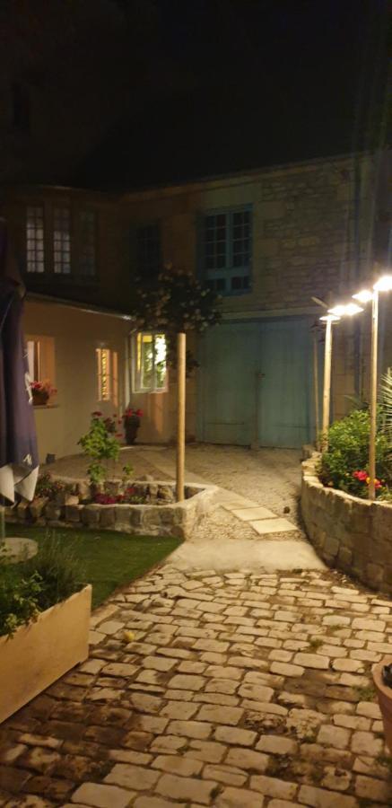 Cour St Didier Nevers Bagian luar foto